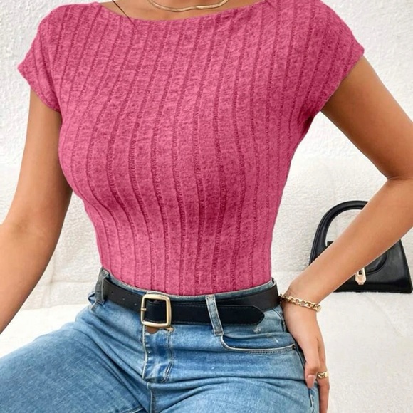 SEXY Privé Solid Backless Crop Tee *NEW* - Picture 9 of 16